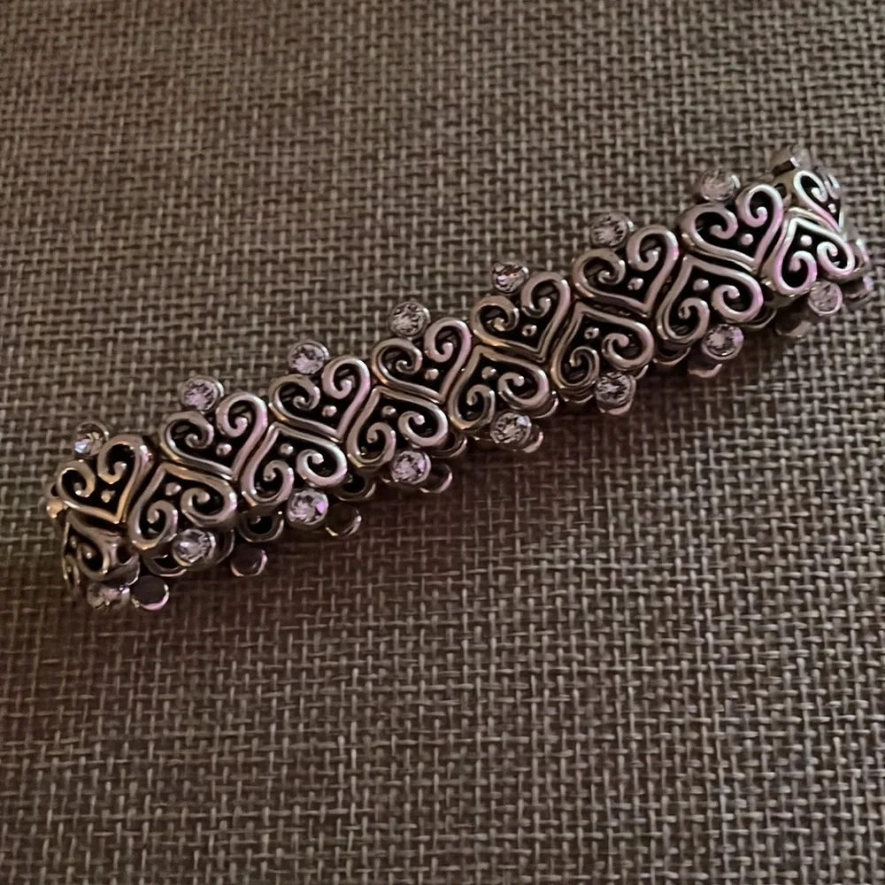Heart Stretch Bracelet - Picture 6 of 10